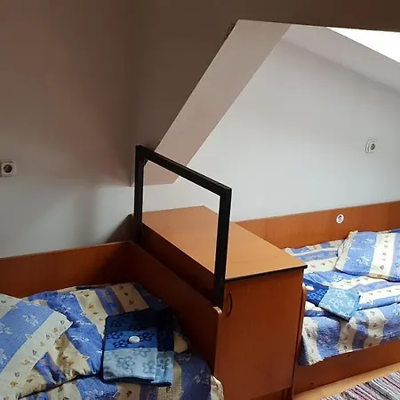 Kollege קלוז'-נאפוקה