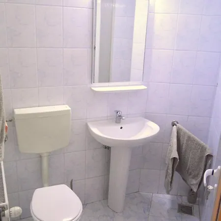 Kollege Hostal *